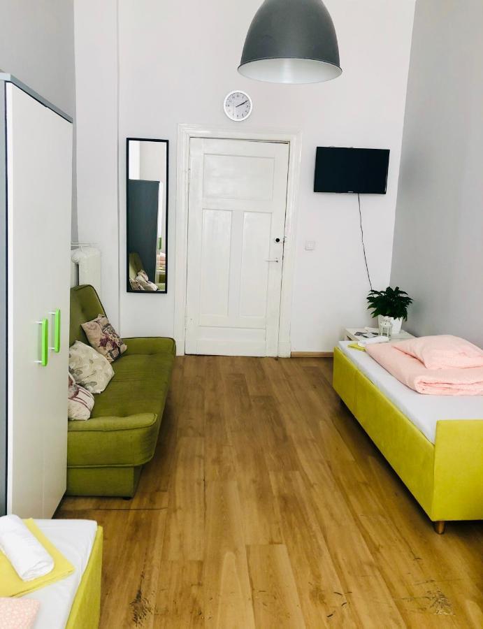 Green Hostel Poznań Extérieur photo