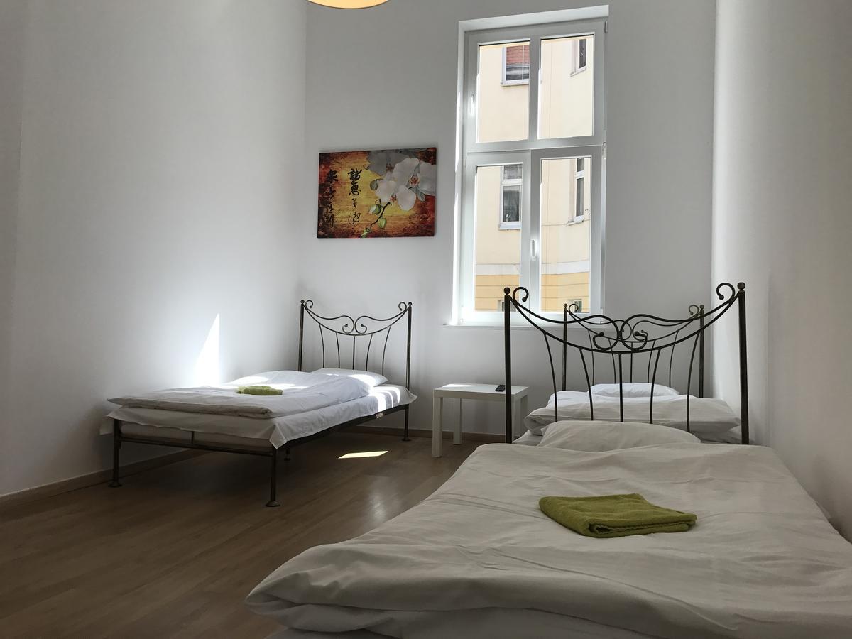 Green Hostel Poznań Extérieur photo